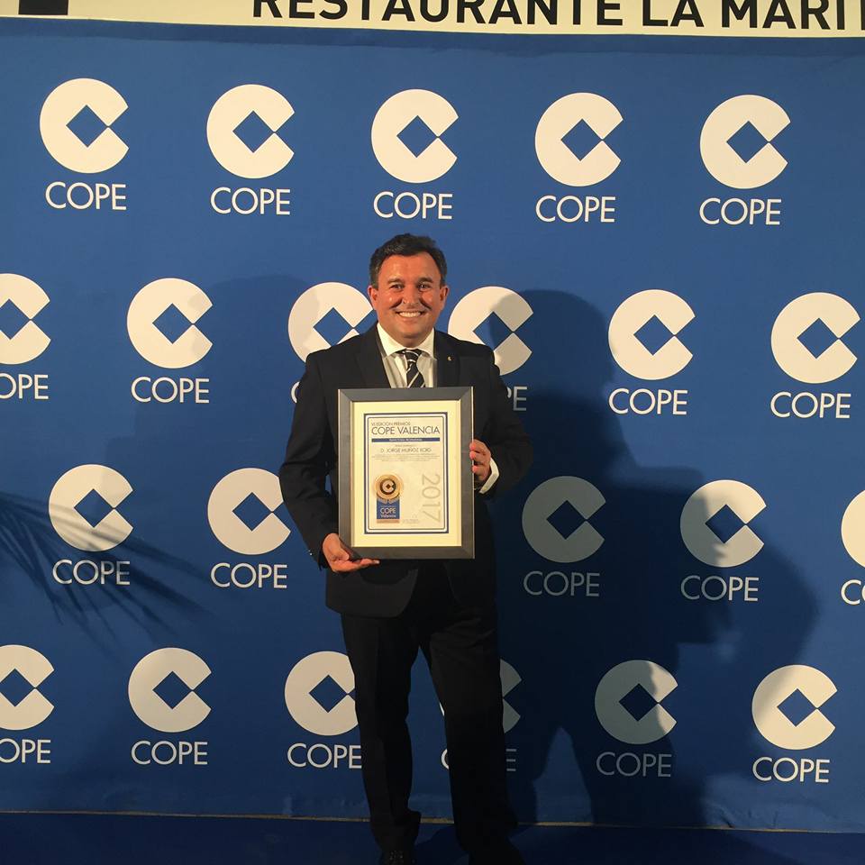 entrega premios COPE 2017 a Jorge Muñoz Roig por su trayectoria profesional